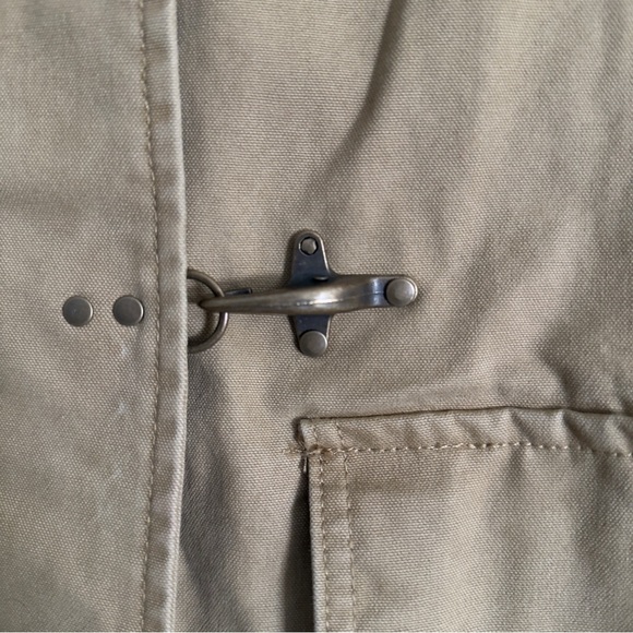 Viral Mango Chore Coat with Contrasting Collar - Picture 4 of 5